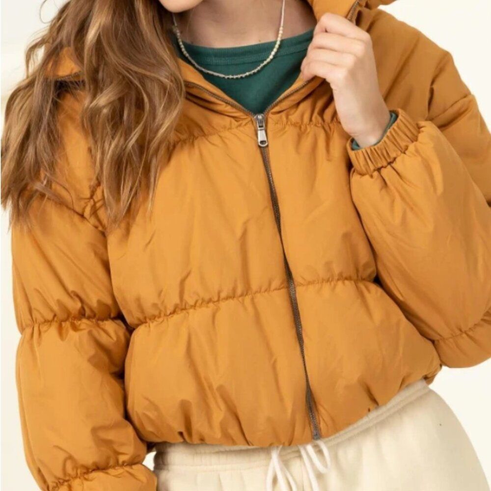 Like New! DOUBLE ZERO Women's Puffy Zip Up Crop Puffer Jacket Orange in Size L